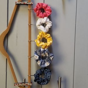 NWOT Scrunchies {OS} 5 Pieces